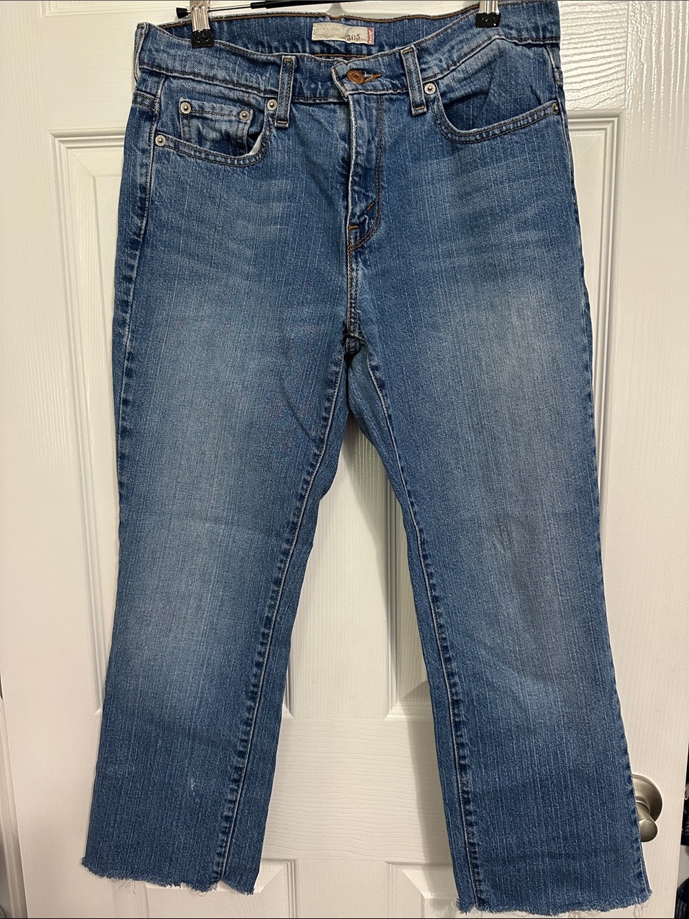 Levi's 505 Light Blue Cropped Straight-Leg Jeans